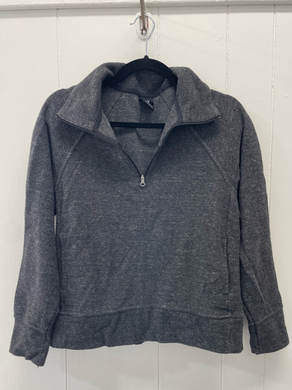 Nike | Women’s |  Dark Gray Fleece Pullover | S
